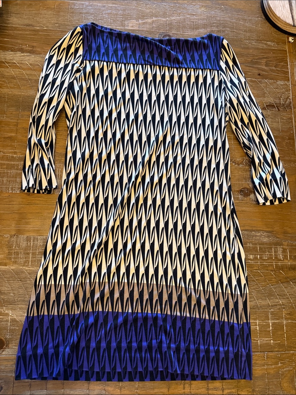 EUC Authentic Diane von Furstenberg (DVF) "Ruri" Shift Dress